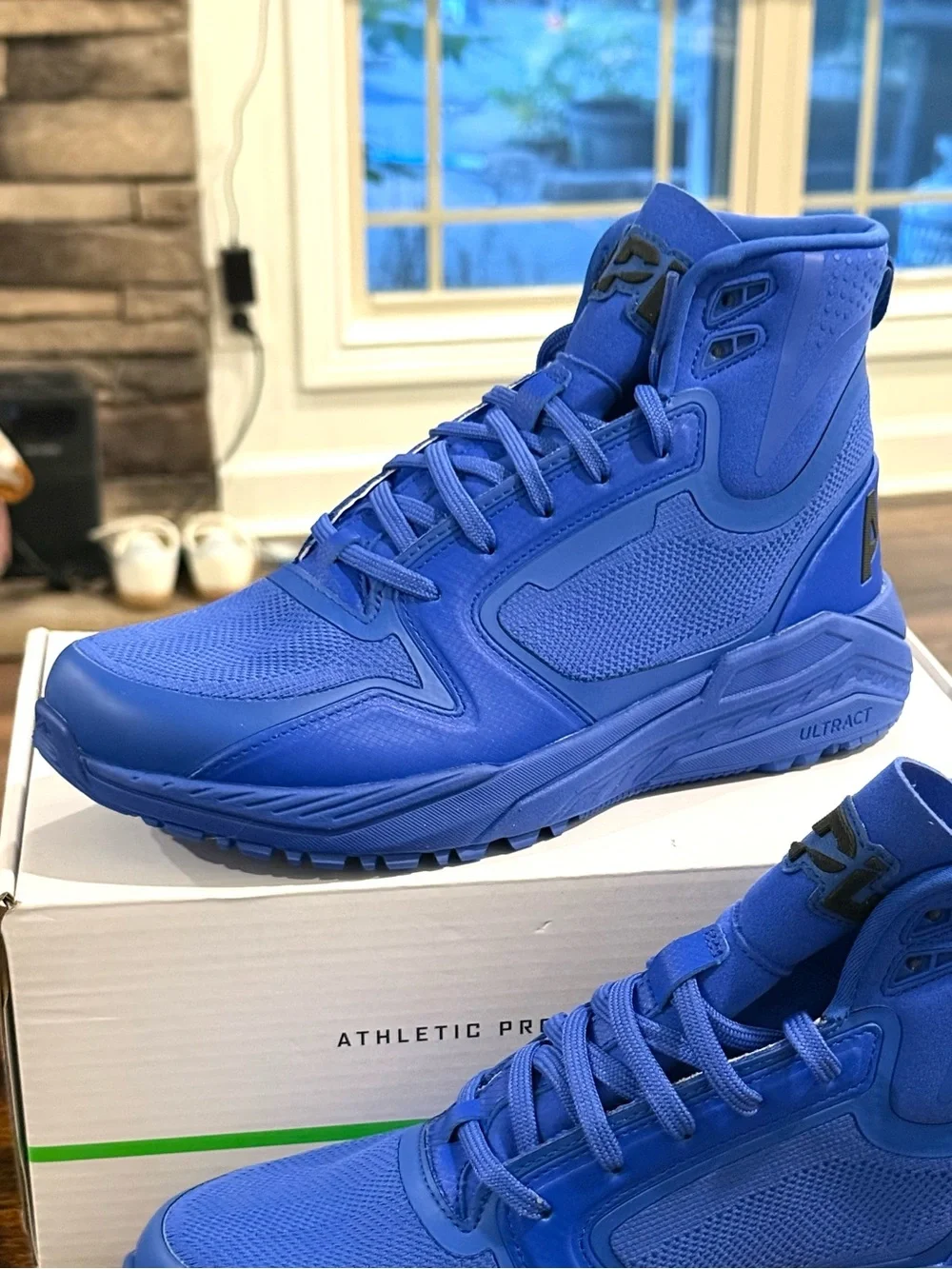 APL TechLoom Defender - New In Box! Cobalt Blue, US Women Sz 8 (38.5 EU)